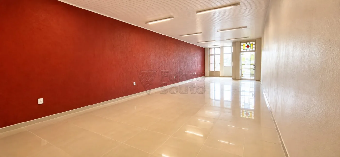 Comprar Comercial / Pr&eacute;dio em Pelotas R$ 600.000,00 - Foto 2