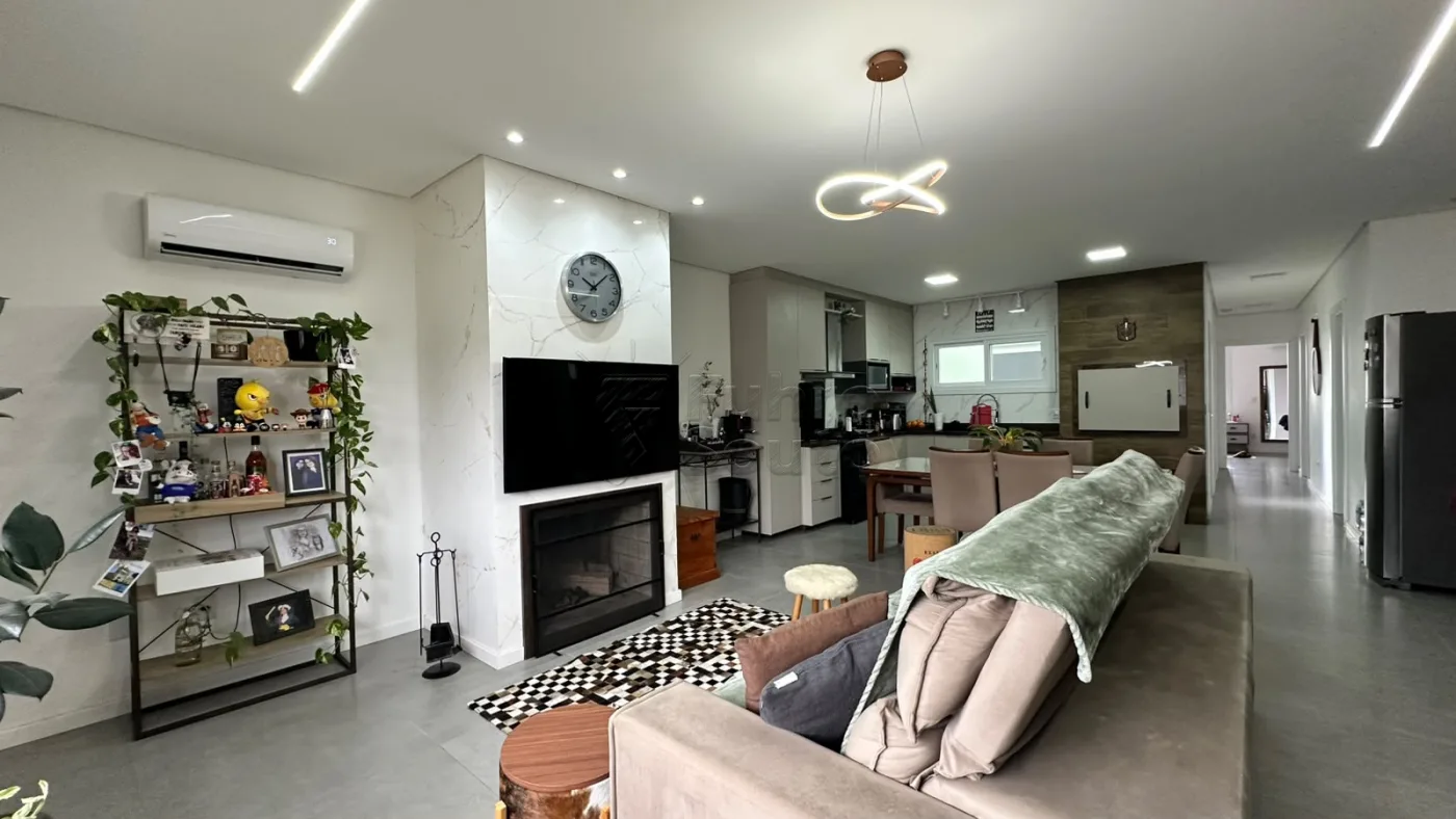 Comprar Casa / Padr&atilde;o em Pelotas R$ 970.000,00 - Foto 1