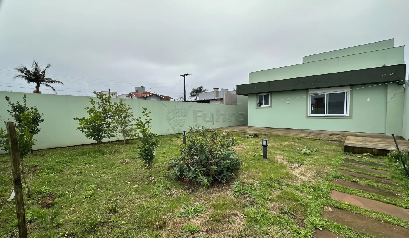 Comprar Casa / Padr&atilde;o em Pelotas R$ 970.000,00 - Foto 12