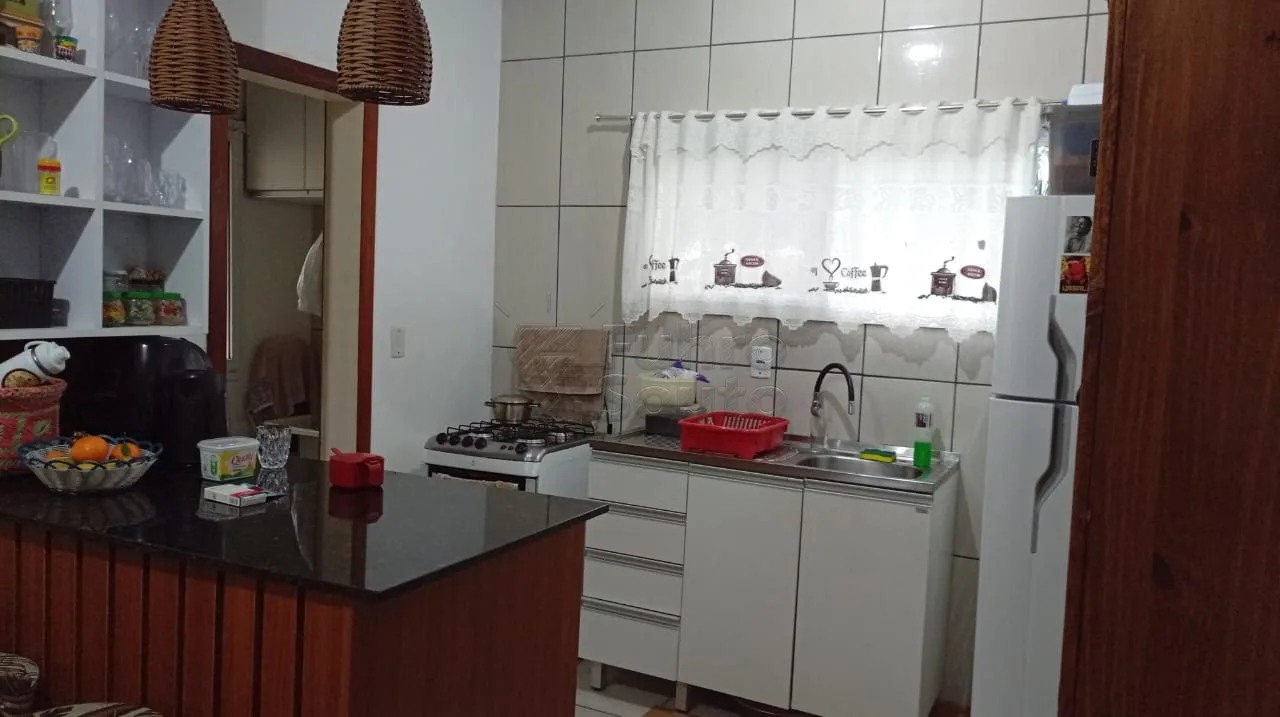 Comprar Apartamento / Padr&atilde;o em Pelotas R$ 170.000,00 - Foto 1