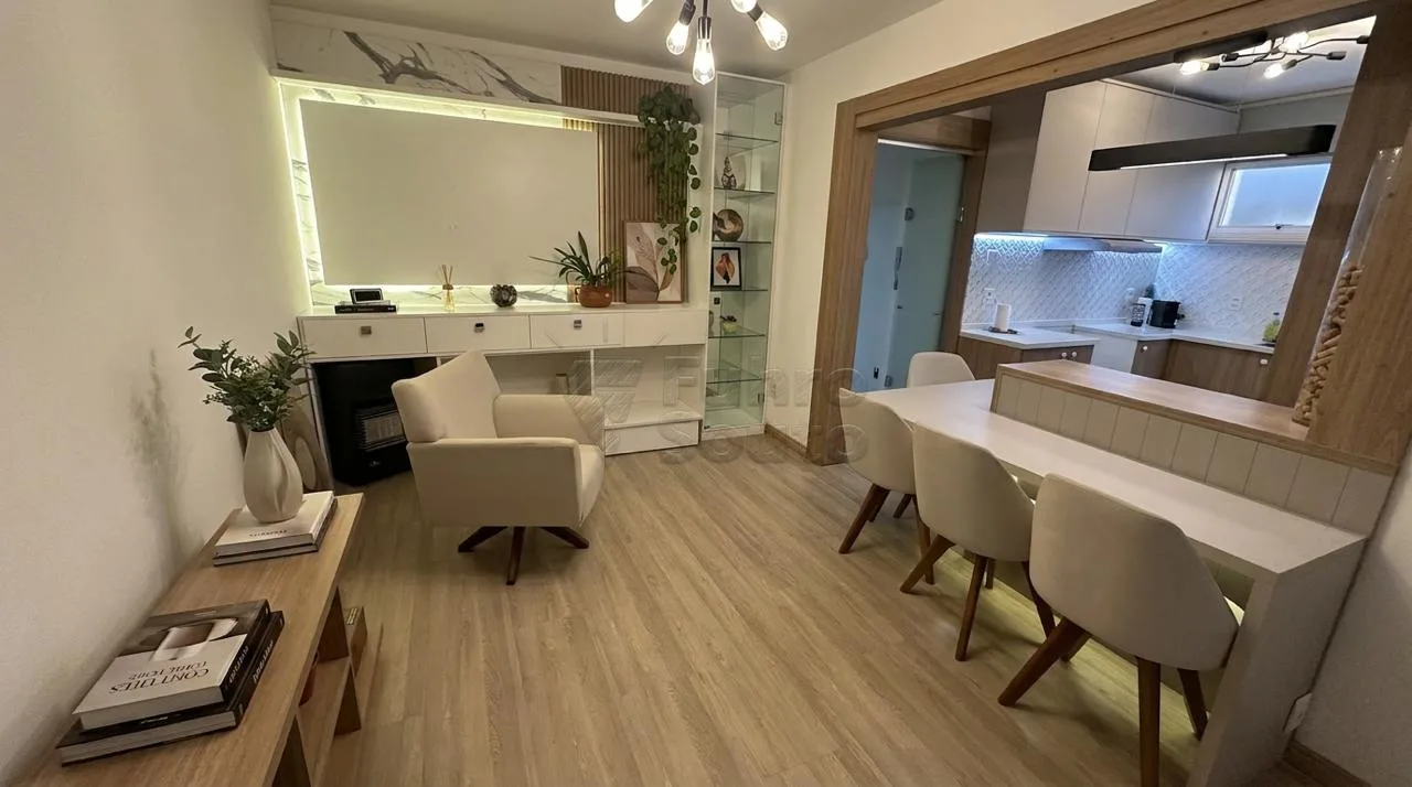 Comprar Apartamento / Padr&atilde;o em Pelotas R$ 330.000,00 - Foto 1