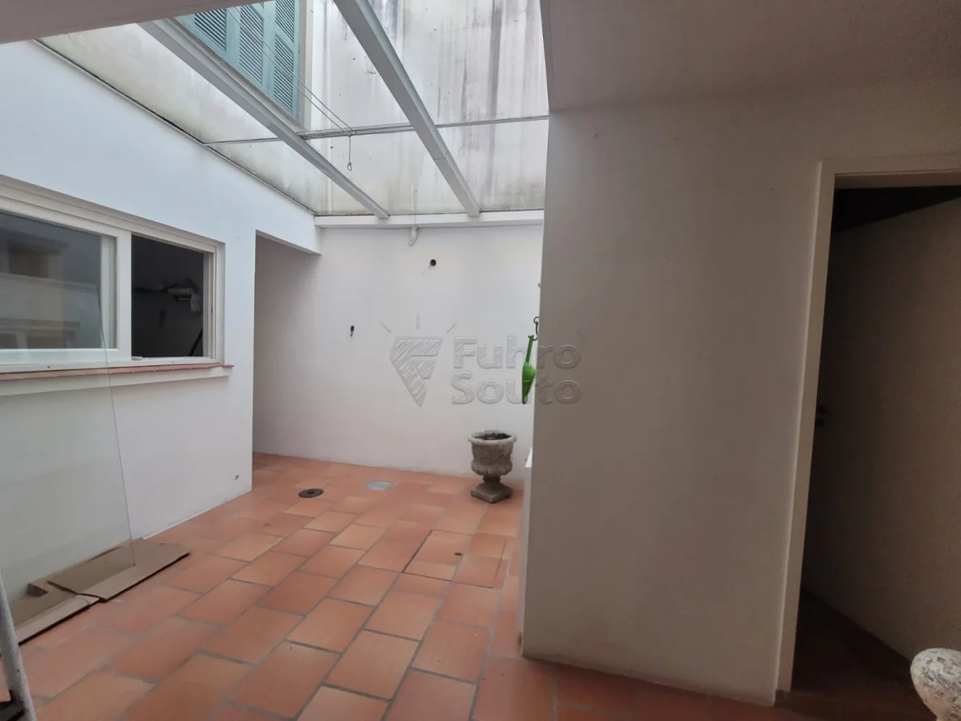 Comprar Casa / Padr&atilde;o em Pelotas R$ 1.180.000,00 - Foto 11
