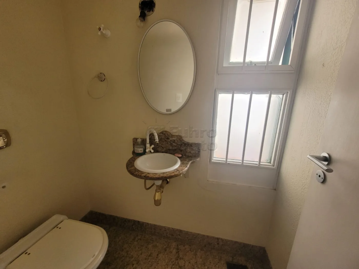 Comprar Casa / Padr&atilde;o em Pelotas R$ 1.180.000,00 - Foto 9