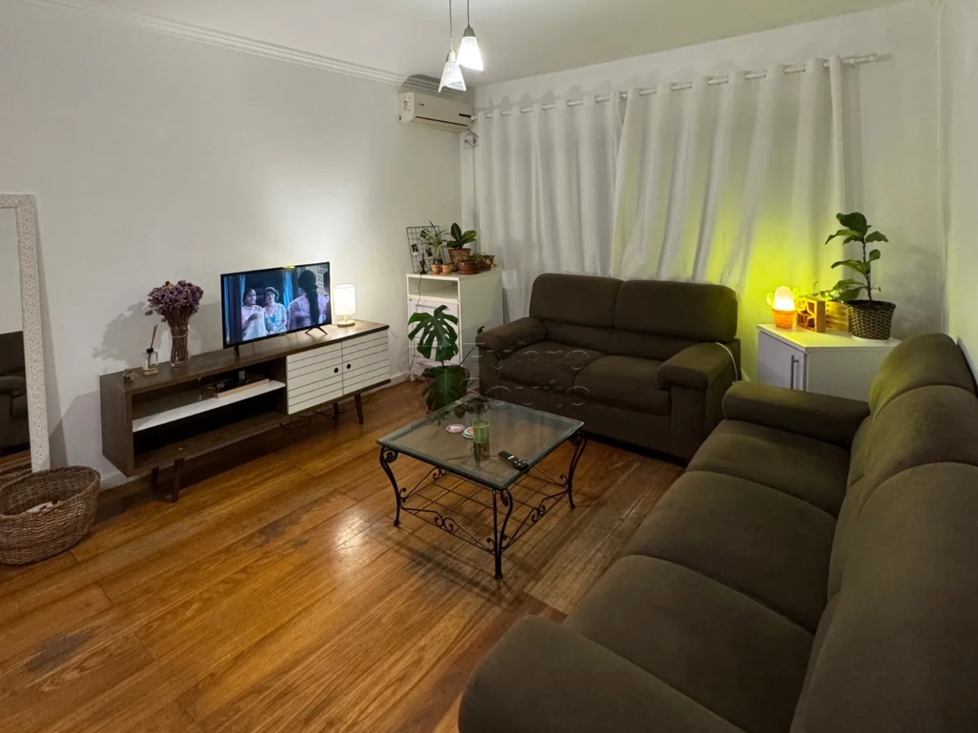 Comprar Apartamento / Padr&atilde;o em Pelotas R$ 380.000,00 - Foto 2