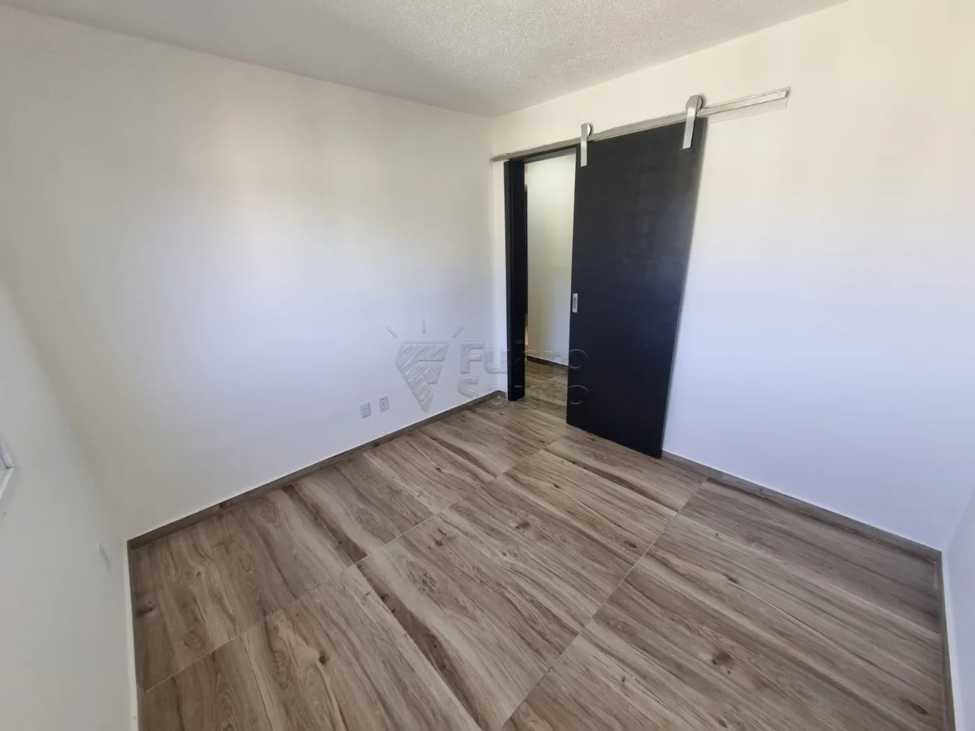 Comprar Apartamento / Padr&atilde;o em Pelotas R$ 170.000,00 - Foto 10
