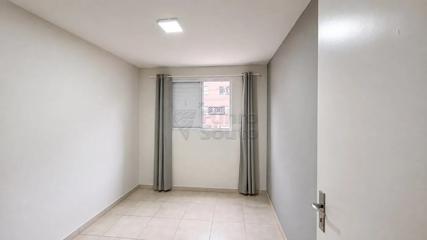 Comprar Apartamento / Padr&atilde;o em Pelotas R$ 150.000,00 - Foto 4