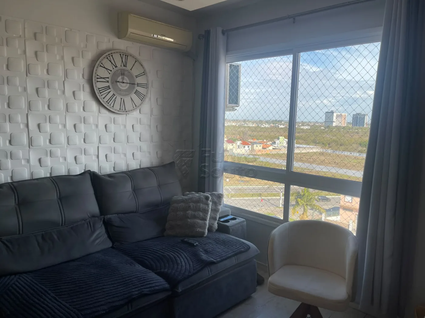 Comprar Apartamento / Padr&atilde;o em Pelotas R$ 259.000,00 - Foto 2