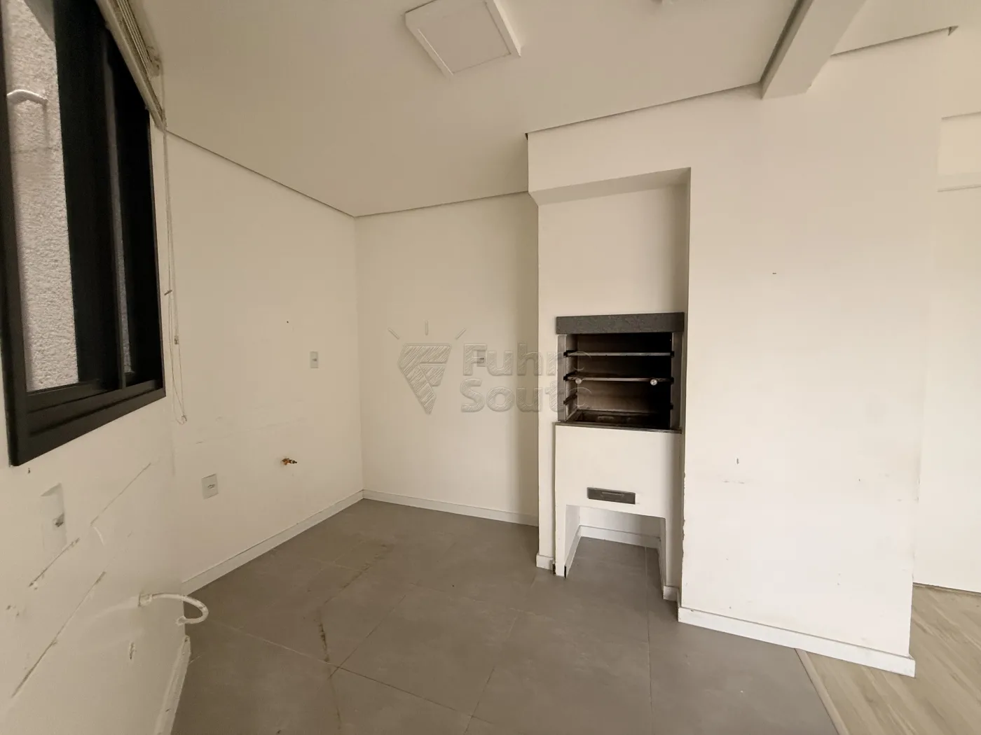 Comprar Apartamento / Padr&atilde;o em Pelotas R$ 275.000,00 - Foto 4