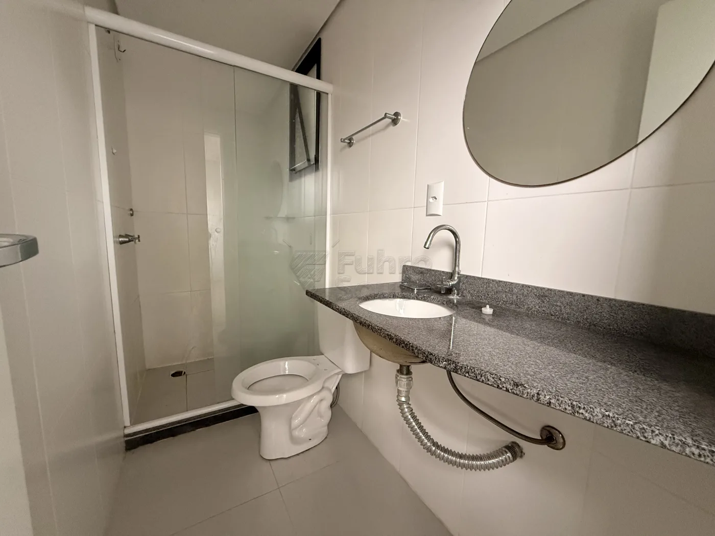 Comprar Apartamento / Padr&atilde;o em Pelotas R$ 275.000,00 - Foto 6