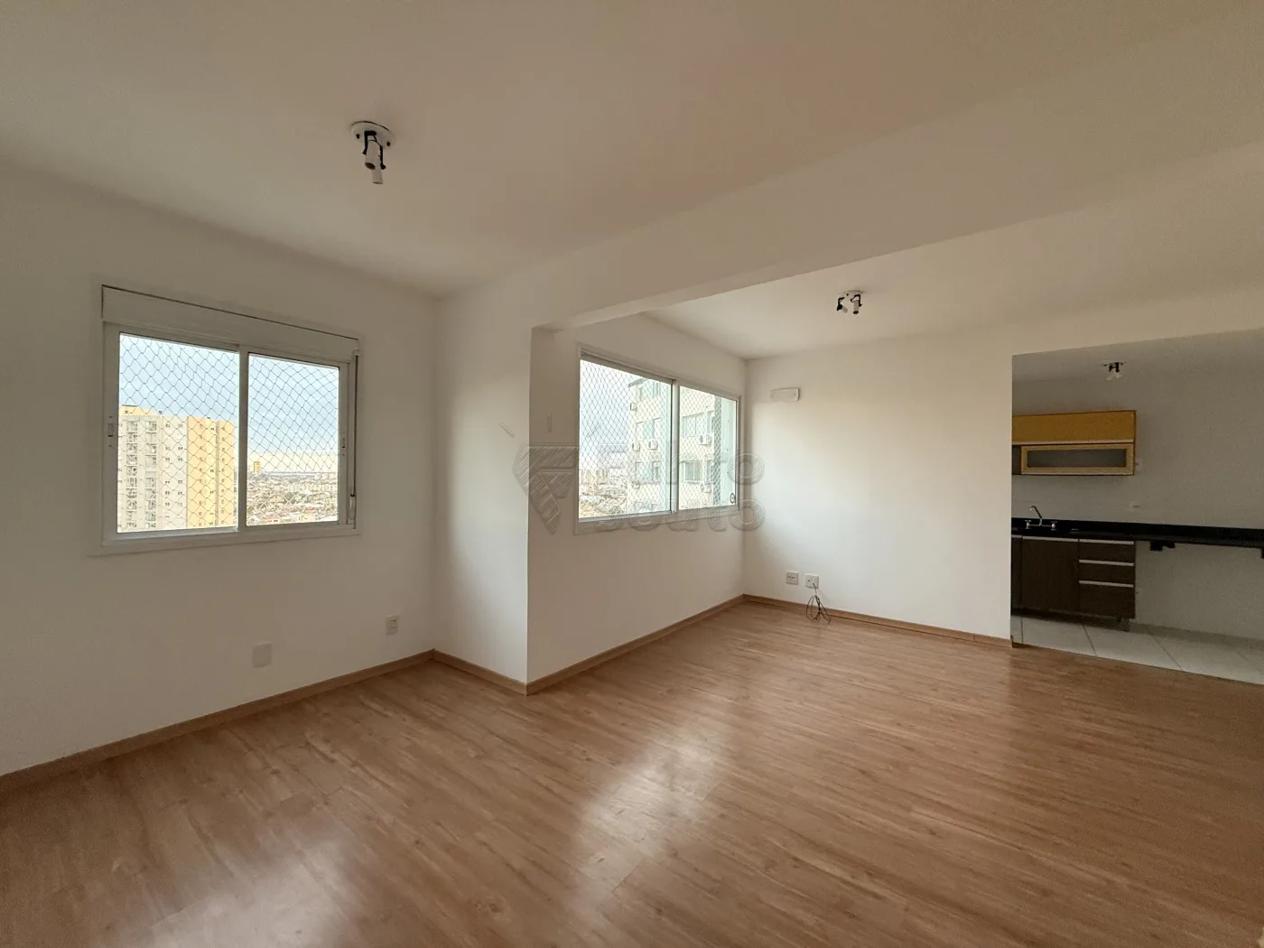Comprar Apartamento / Padr&atilde;o em Pelotas R$ 360.000,00 - Foto 4