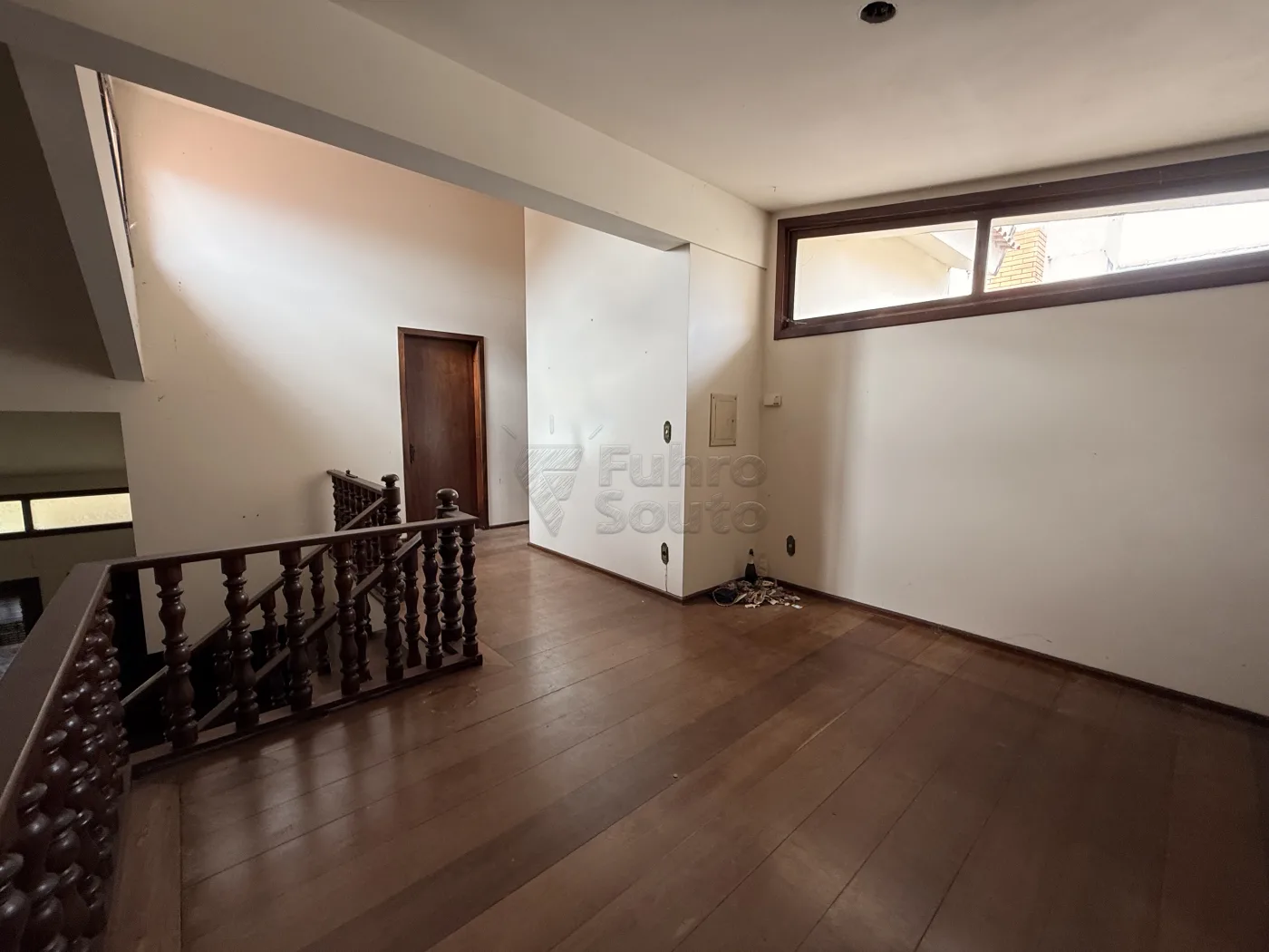 Comprar Casa / Padr&atilde;o em Pelotas R$ 1.540.000,00 - Foto 4