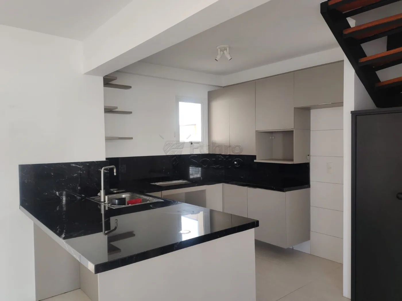 Comprar Casa / Condom&iacute;nio em Pelotas R$ 575.000,00 - Foto 5
