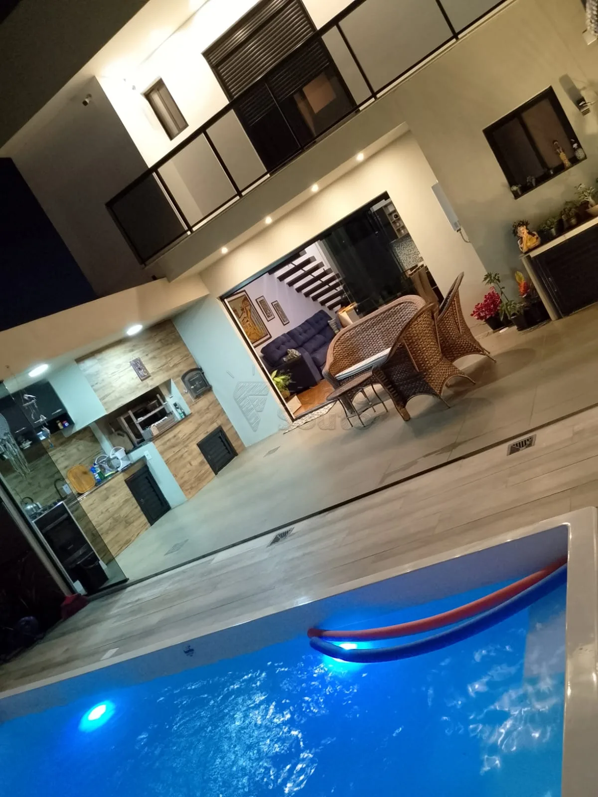 Comprar Casa / Padr&atilde;o em Pelotas R$ 780.000,00 - Foto 5