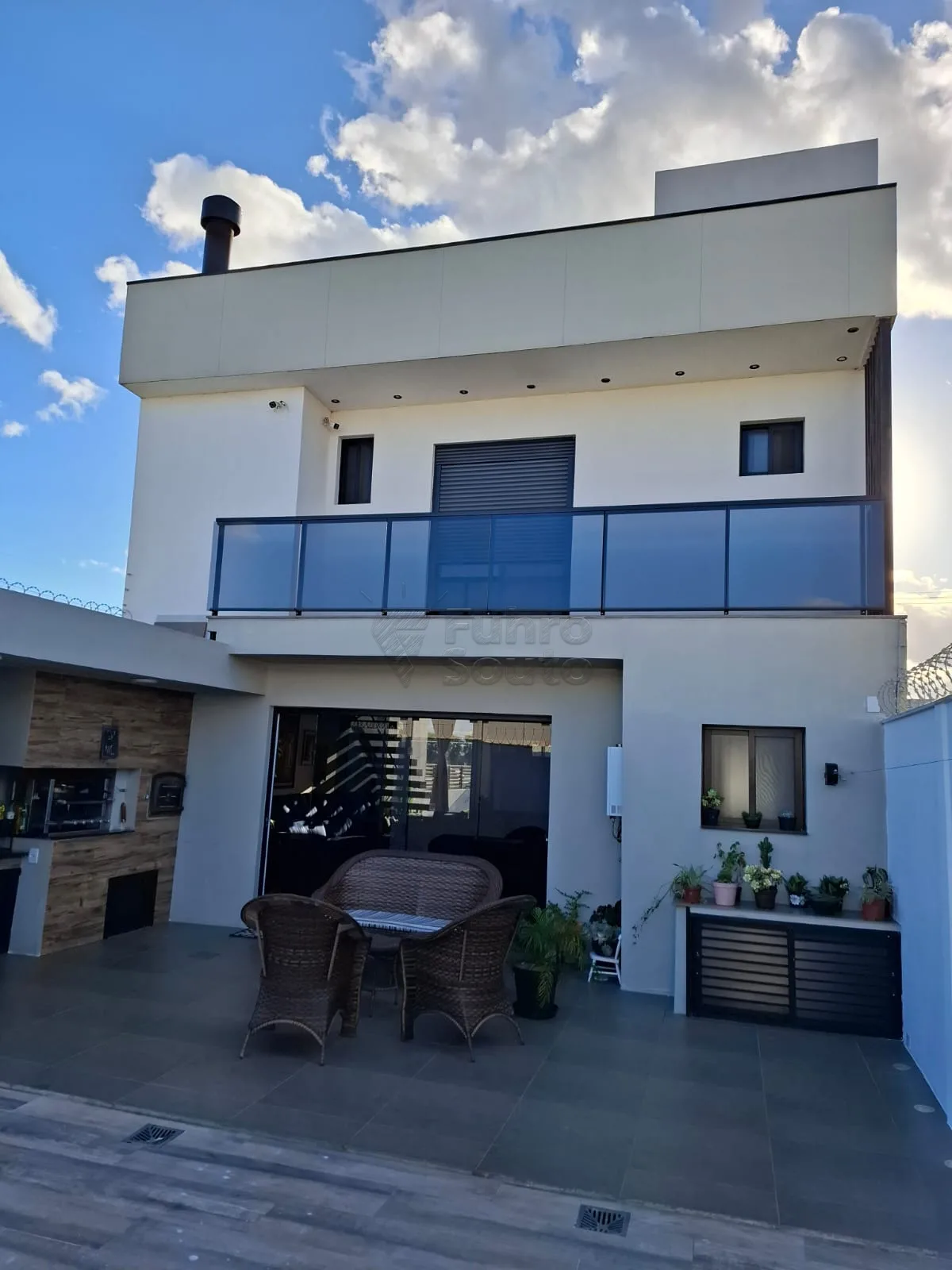 Comprar Casa / Padr&atilde;o em Pelotas R$ 780.000,00 - Foto 8