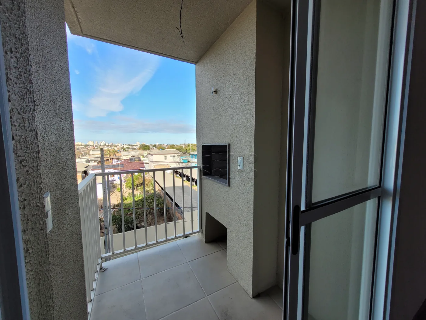 Comprar Apartamento / Padr&atilde;o em Pelotas R$ 250.000,00 - Foto 5