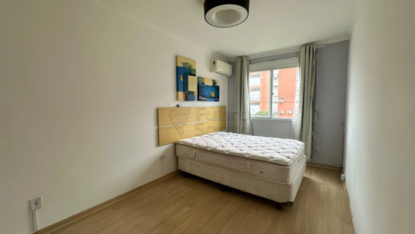 Comprar Apartamento / Padr&atilde;o em Pelotas R$ 165.000,00 - Foto 5