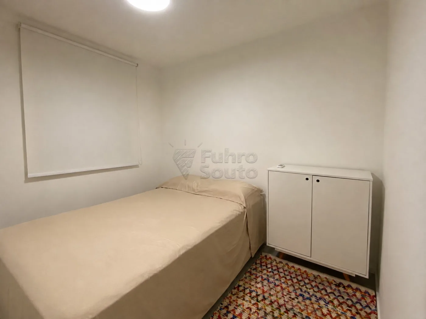 Comprar Apartamento / Padr&atilde;o em Pelotas R$ 350.000,00 - Foto 6
