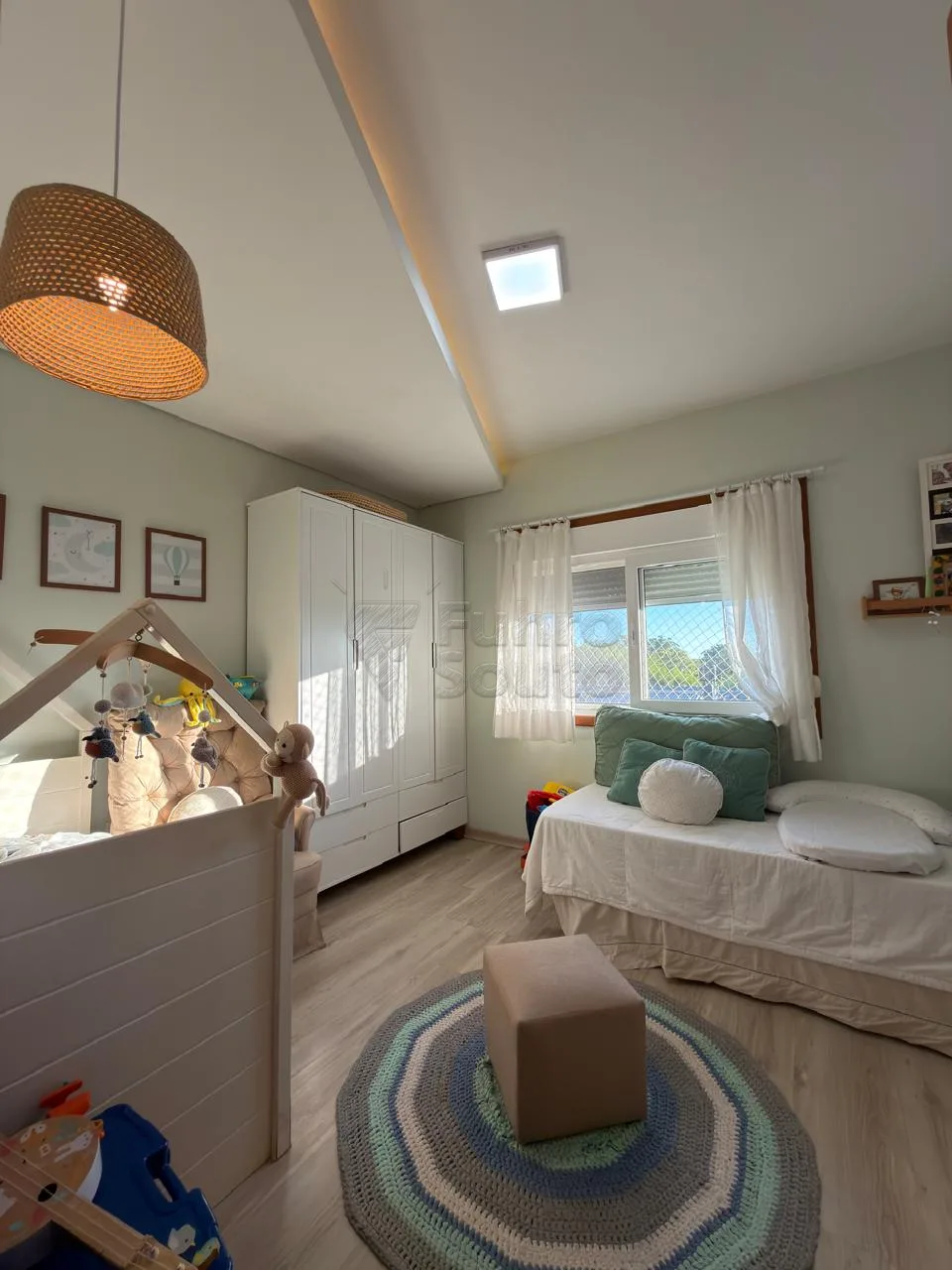 Comprar Casa / Padr&atilde;o em Pelotas R$ 790.000,00 - Foto 6