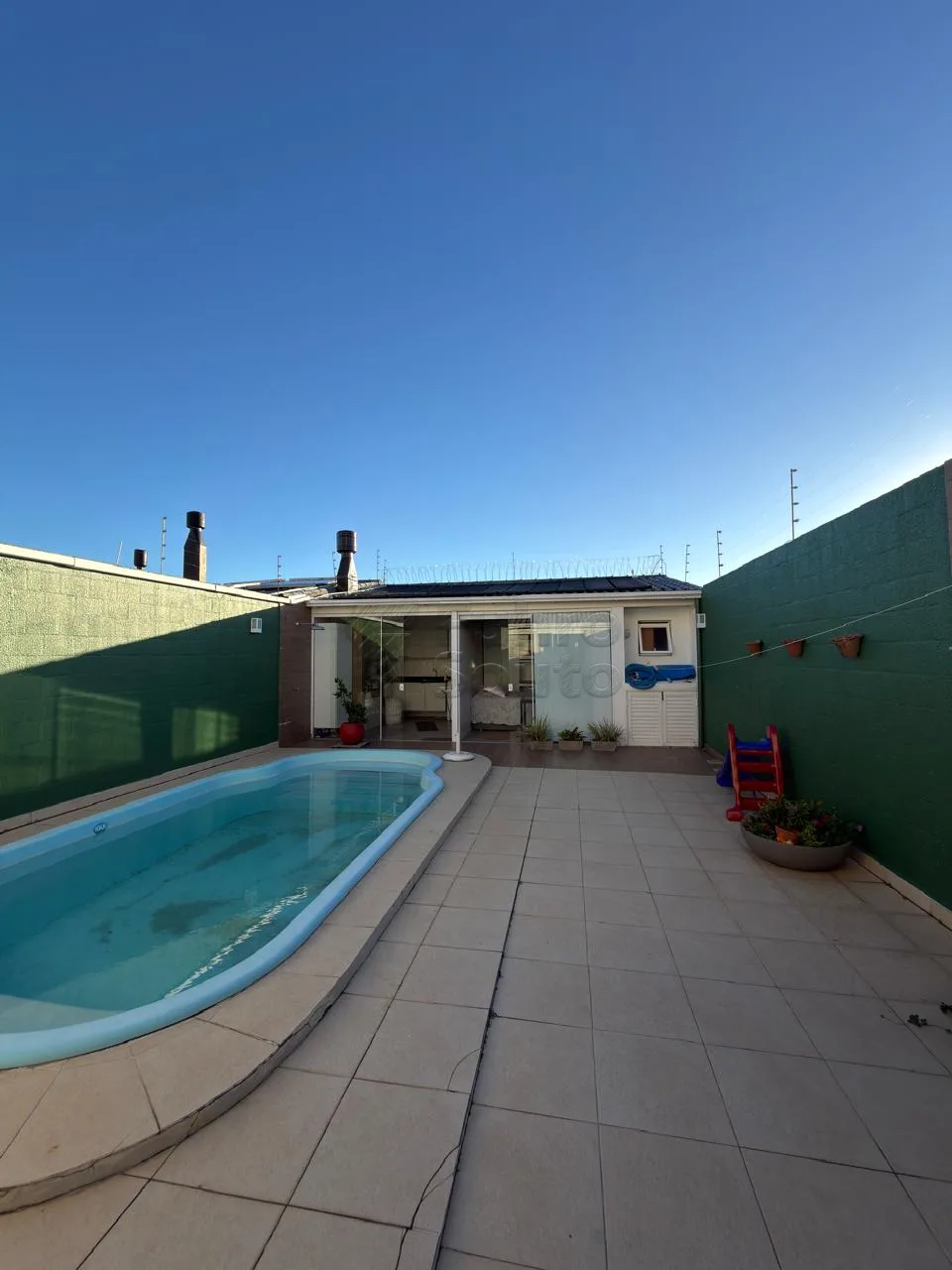 Comprar Casa / Padr&atilde;o em Pelotas R$ 790.000,00 - Foto 15