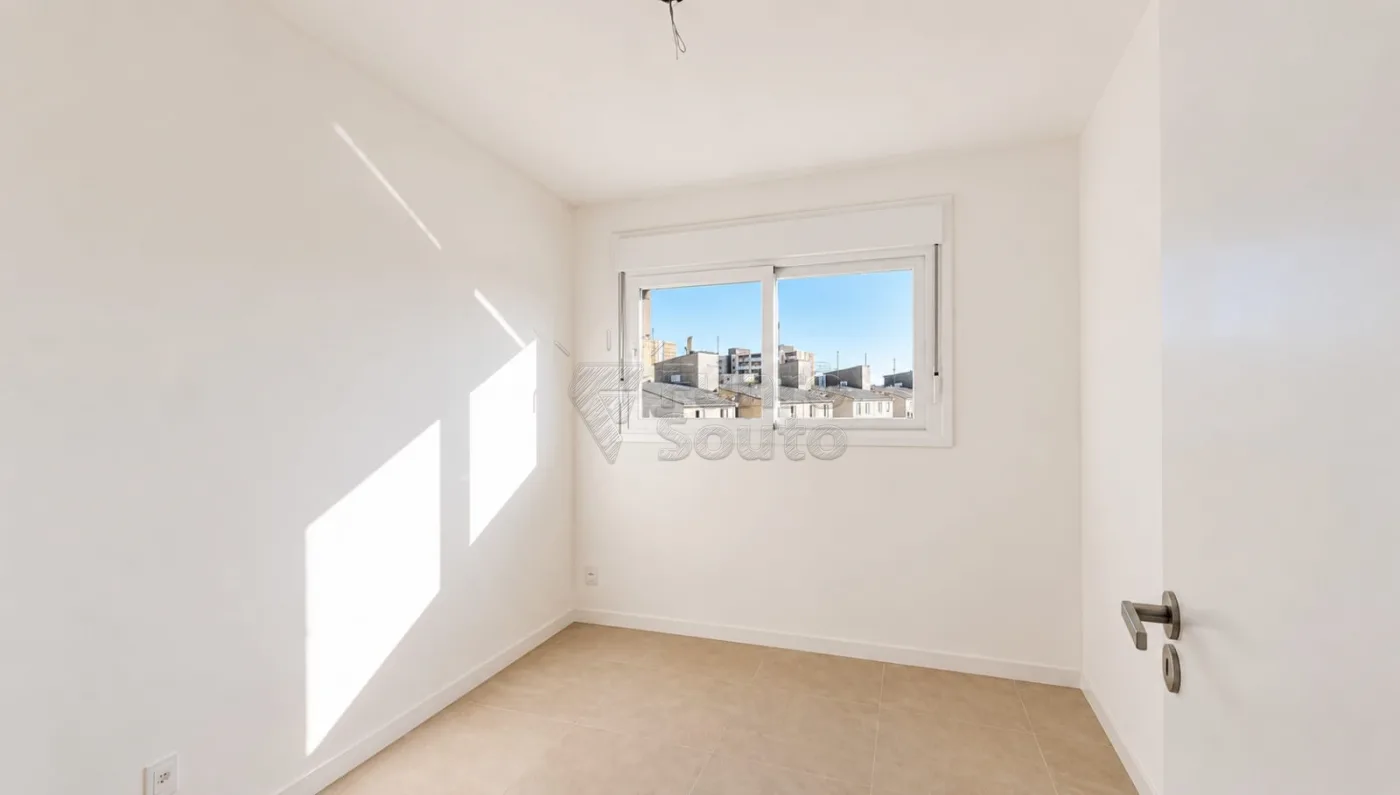 Comprar Apartamento / Padr&atilde;o em Pelotas R$ 480.000,00 - Foto 2