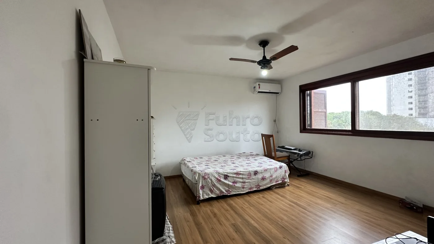 Comprar Apartamento / Padr&atilde;o em Pelotas R$ 330.000,00 - Foto 6