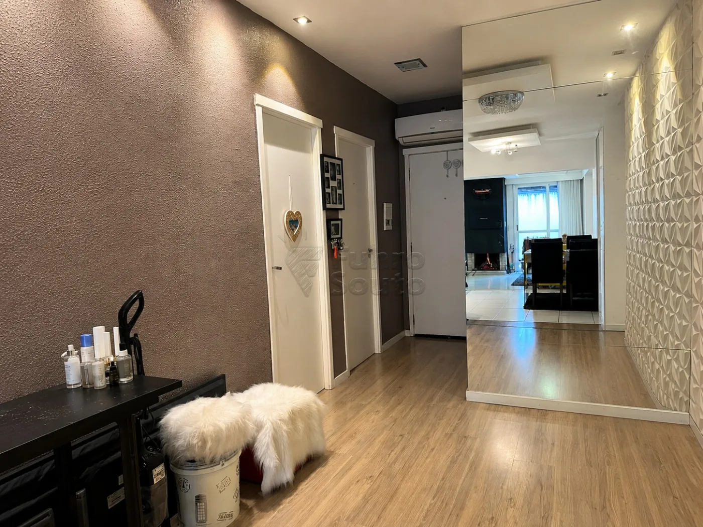 Comprar Casa / Condom&iacute;nio em Pelotas R$ 300.000,00 - Foto 1