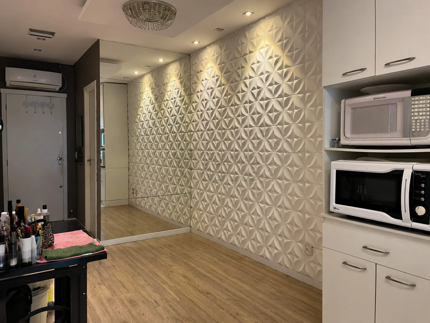 Comprar Casa / Condom&iacute;nio em Pelotas R$ 300.000,00 - Foto 2