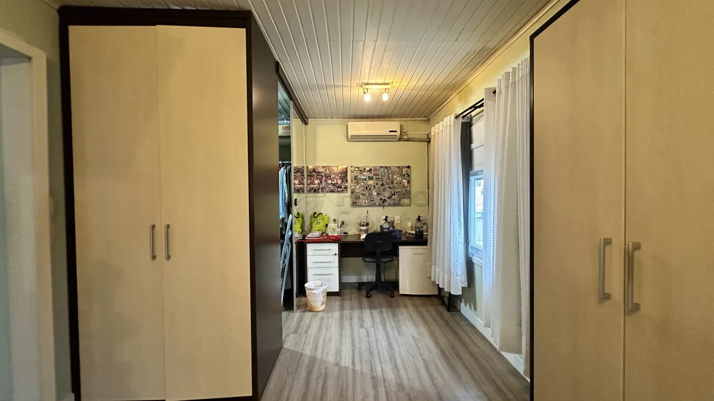 Comprar Casa / Padr&atilde;o em Pelotas R$ 990.000,00 - Foto 11