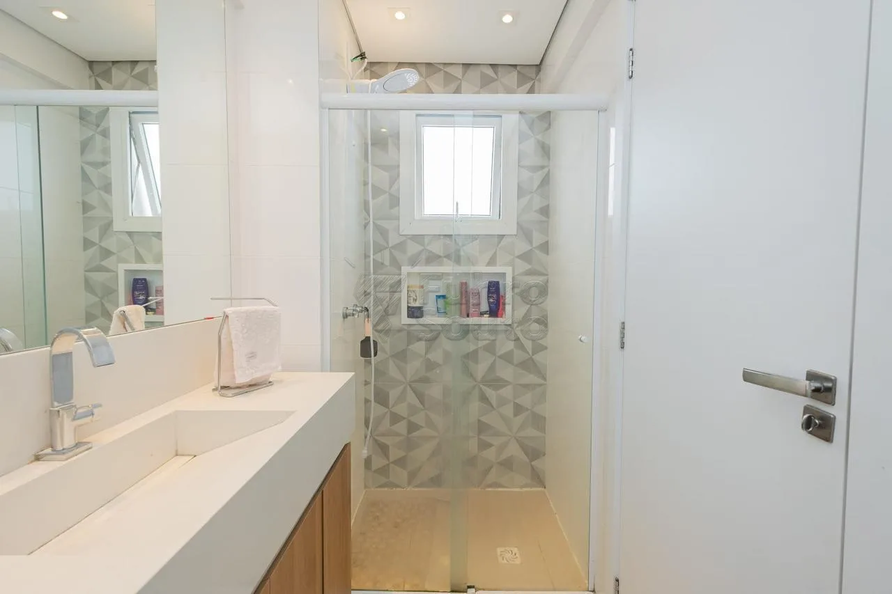 Comprar Apartamento / Padr&atilde;o em Pelotas R$ 520.000,00 - Foto 8