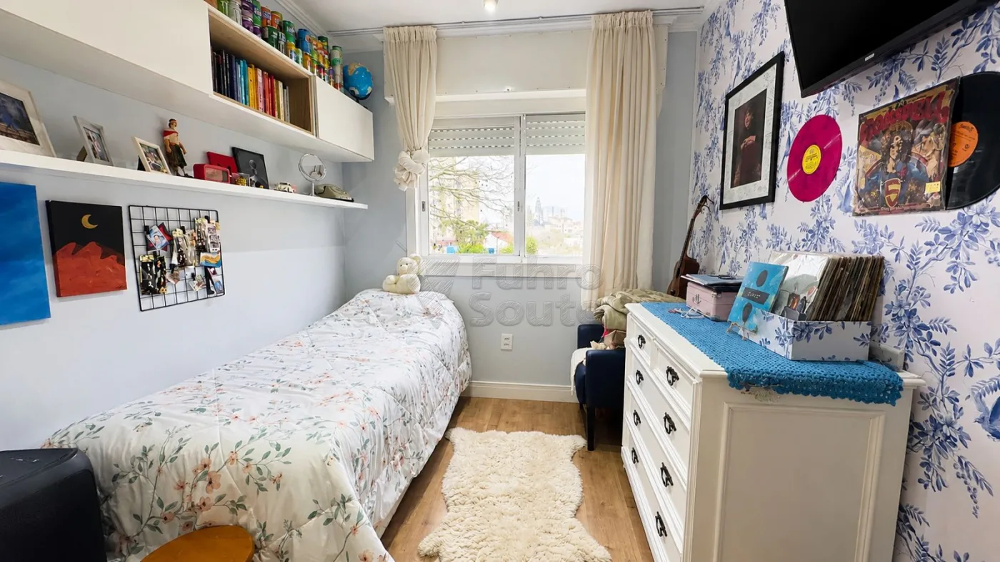 Comprar Apartamento / Padr&atilde;o em Pelotas R$ 270.000,00 - Foto 5