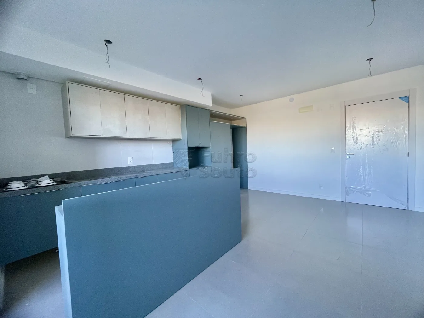 Comprar Apartamento / Padr&atilde;o em Pelotas R$ 448.000,00 - Foto 3