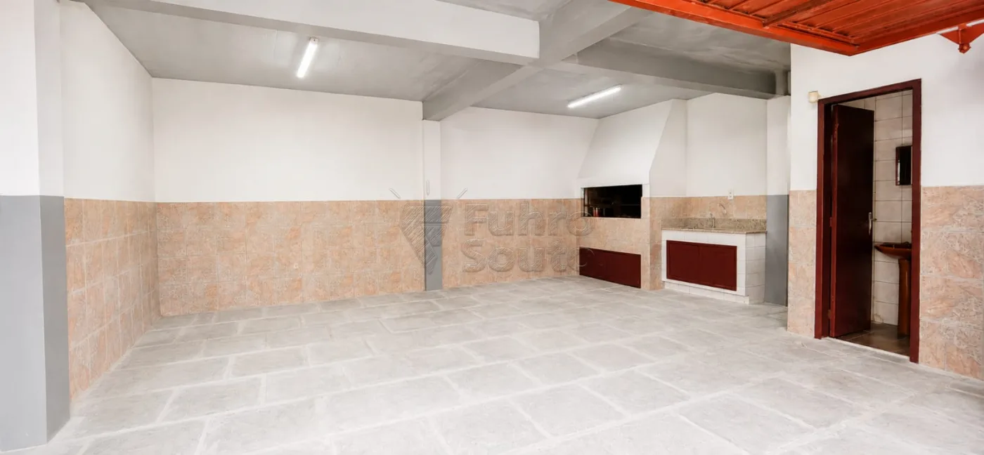 Comprar Casa / Padr&atilde;o em Pelotas R$ 450.000,00 - Foto 15