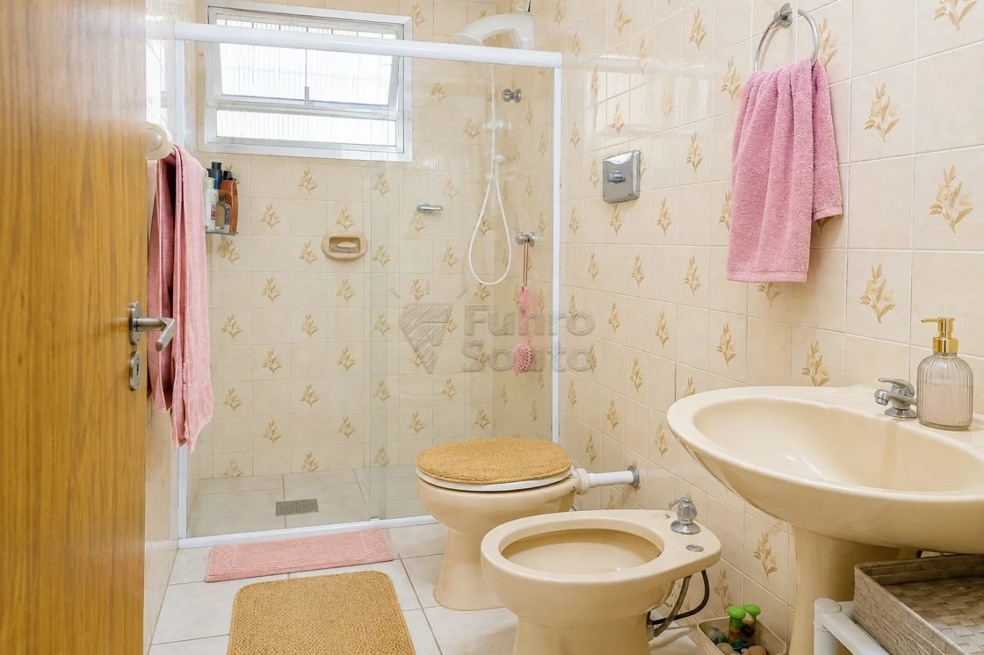 Comprar Apartamento / Padr&atilde;o em Pelotas R$ 170.000,00 - Foto 4