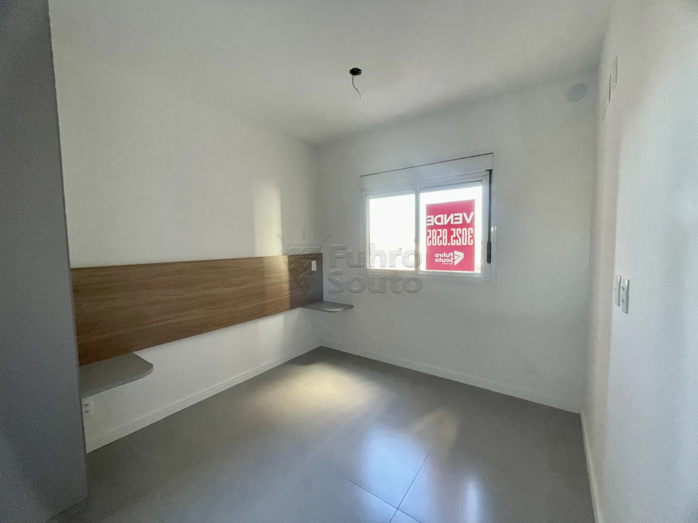 Comprar Apartamento / Padr&atilde;o em Pelotas R$ 448.000,00 - Foto 3