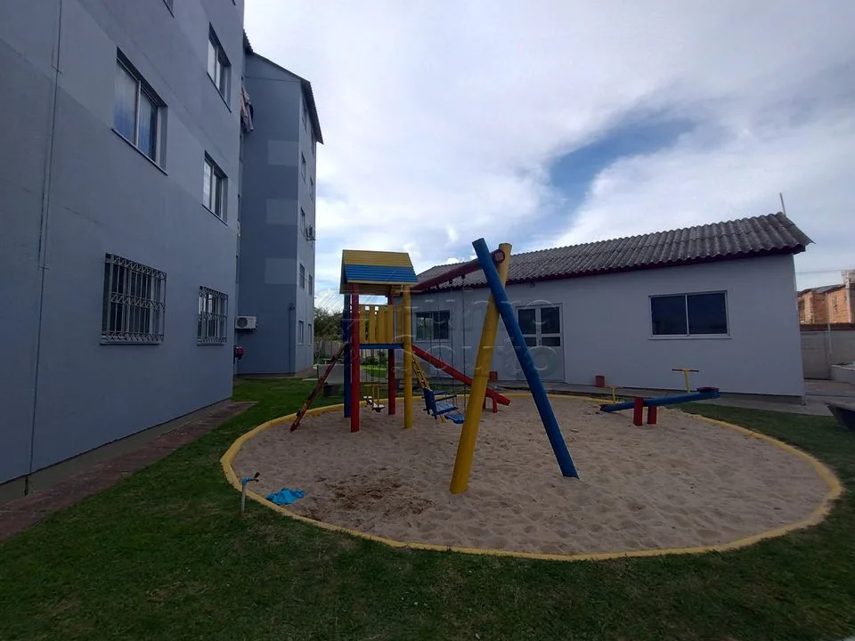 Comprar Apartamento / Padr&atilde;o em Pelotas R$ 125.000,00 - Foto 7