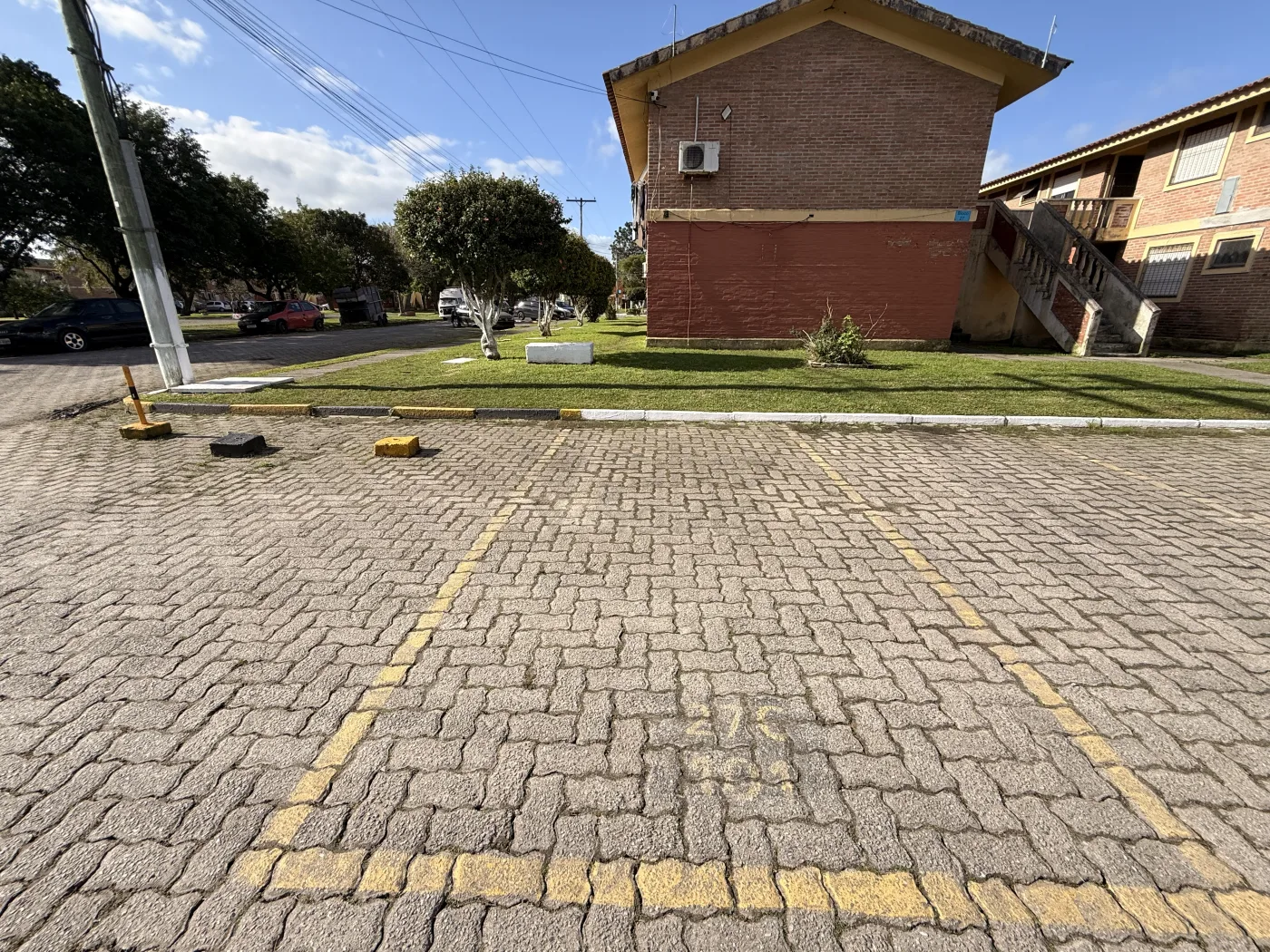 Comprar Apartamento / Padr&atilde;o em Pelotas R$ 127.200,00 - Foto 7