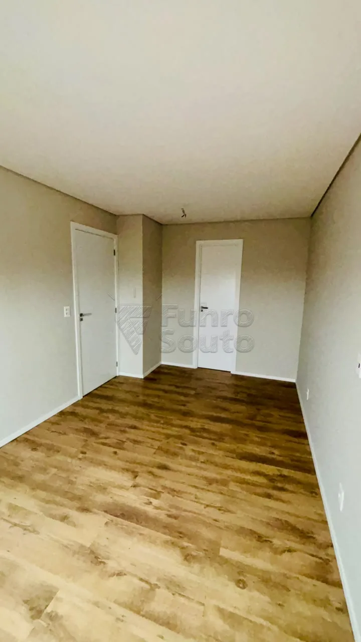 Comprar Apartamento / Padr&atilde;o em Pelotas R$ 450.000,00 - Foto 6