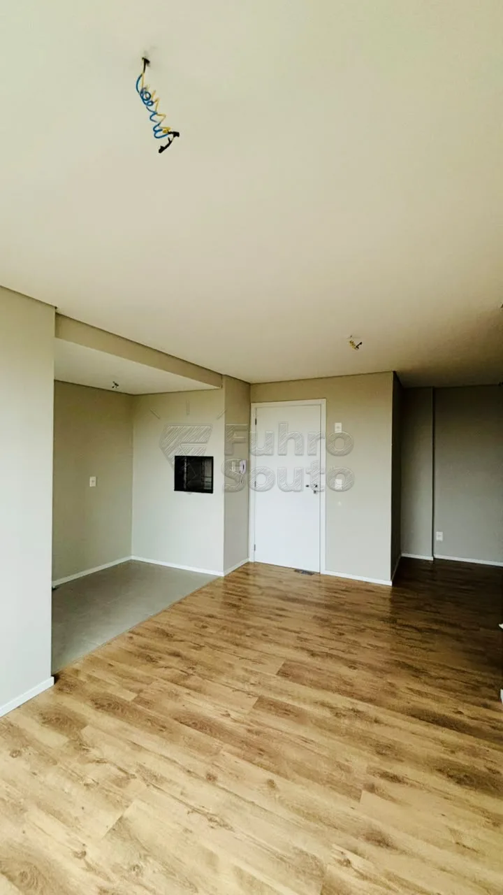Comprar Apartamento / Padr&atilde;o em Pelotas R$ 450.000,00 - Foto 8