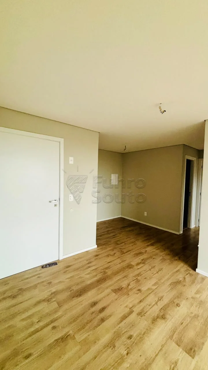 Comprar Apartamento / Padr&atilde;o em Pelotas R$ 450.000,00 - Foto 18