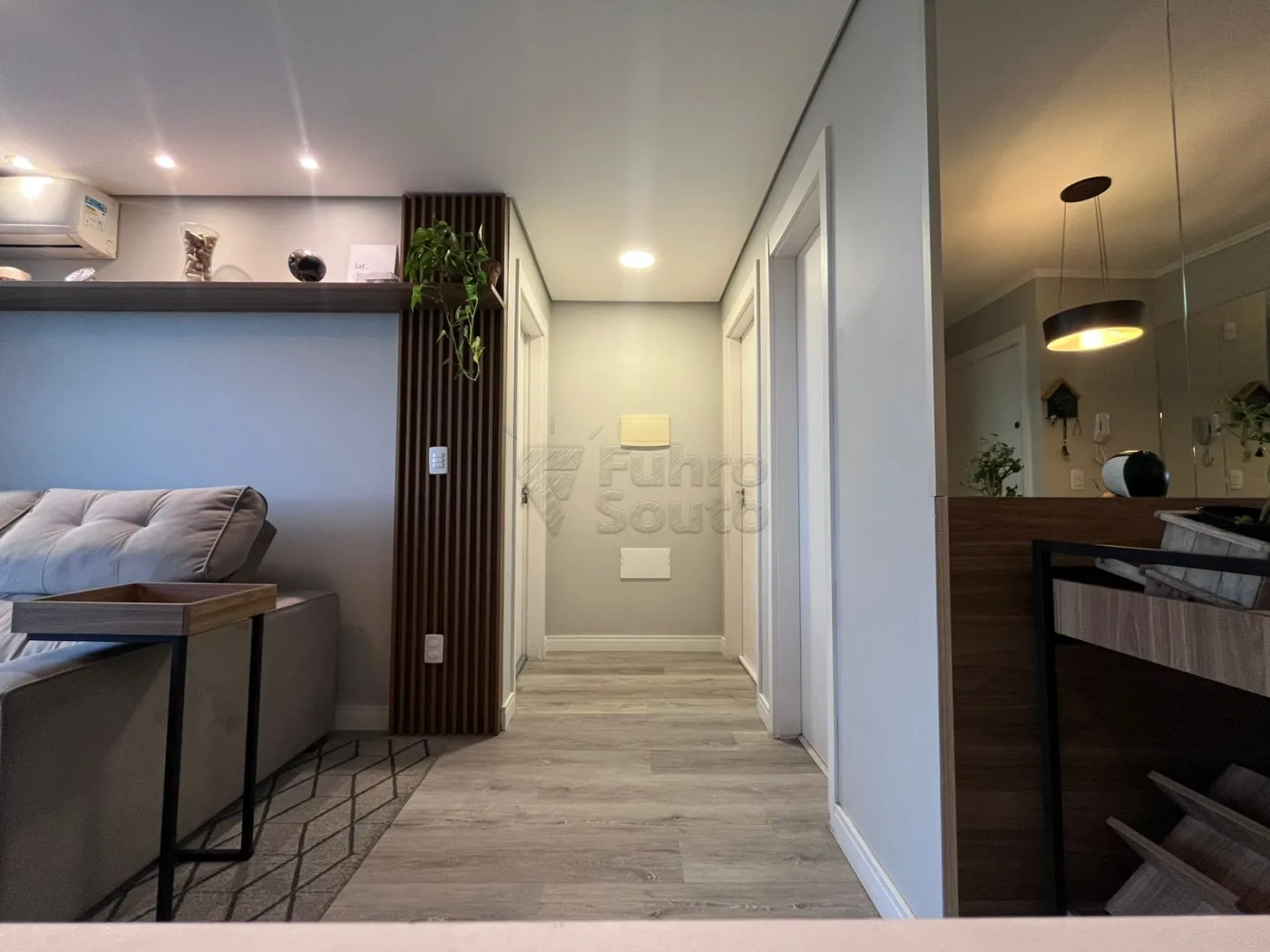 Comprar Apartamento / Padr&atilde;o em Pelotas R$ 399.000,00 - Foto 8