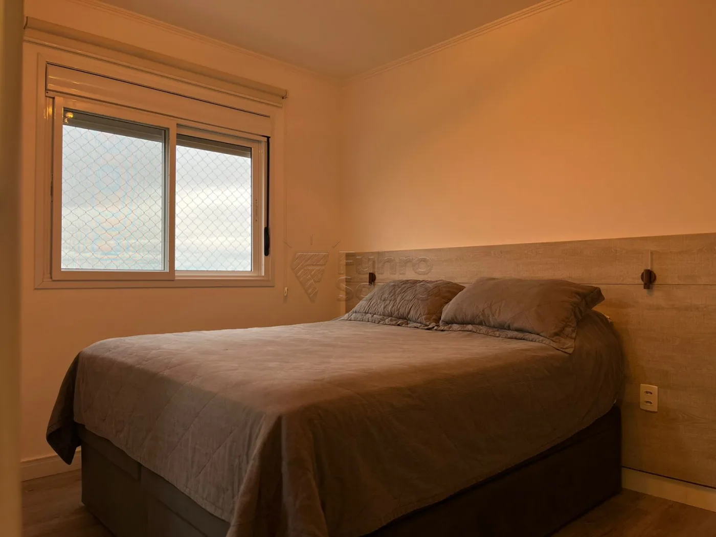 Comprar Apartamento / Padr&atilde;o em Pelotas R$ 399.000,00 - Foto 15
