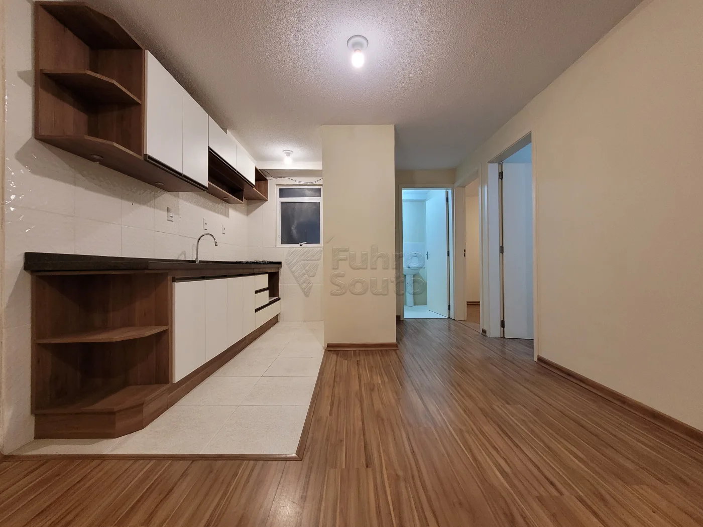 Comprar Apartamento / Padr&atilde;o em Pelotas R$ 149.900,00 - Foto 1
