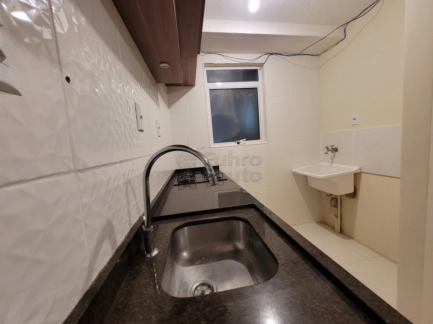 Comprar Apartamento / Padr&atilde;o em Pelotas R$ 149.900,00 - Foto 5