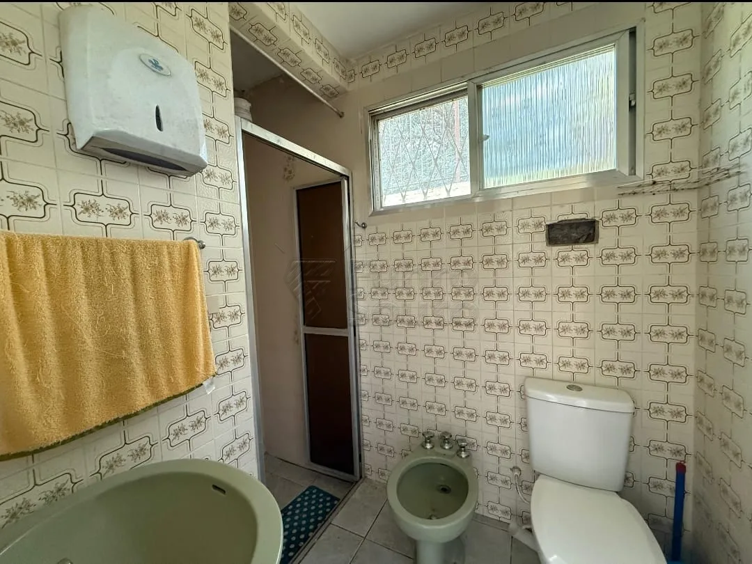 Comprar Casa / Padr&atilde;o em Pelotas R$ 349.000,00 - Foto 9