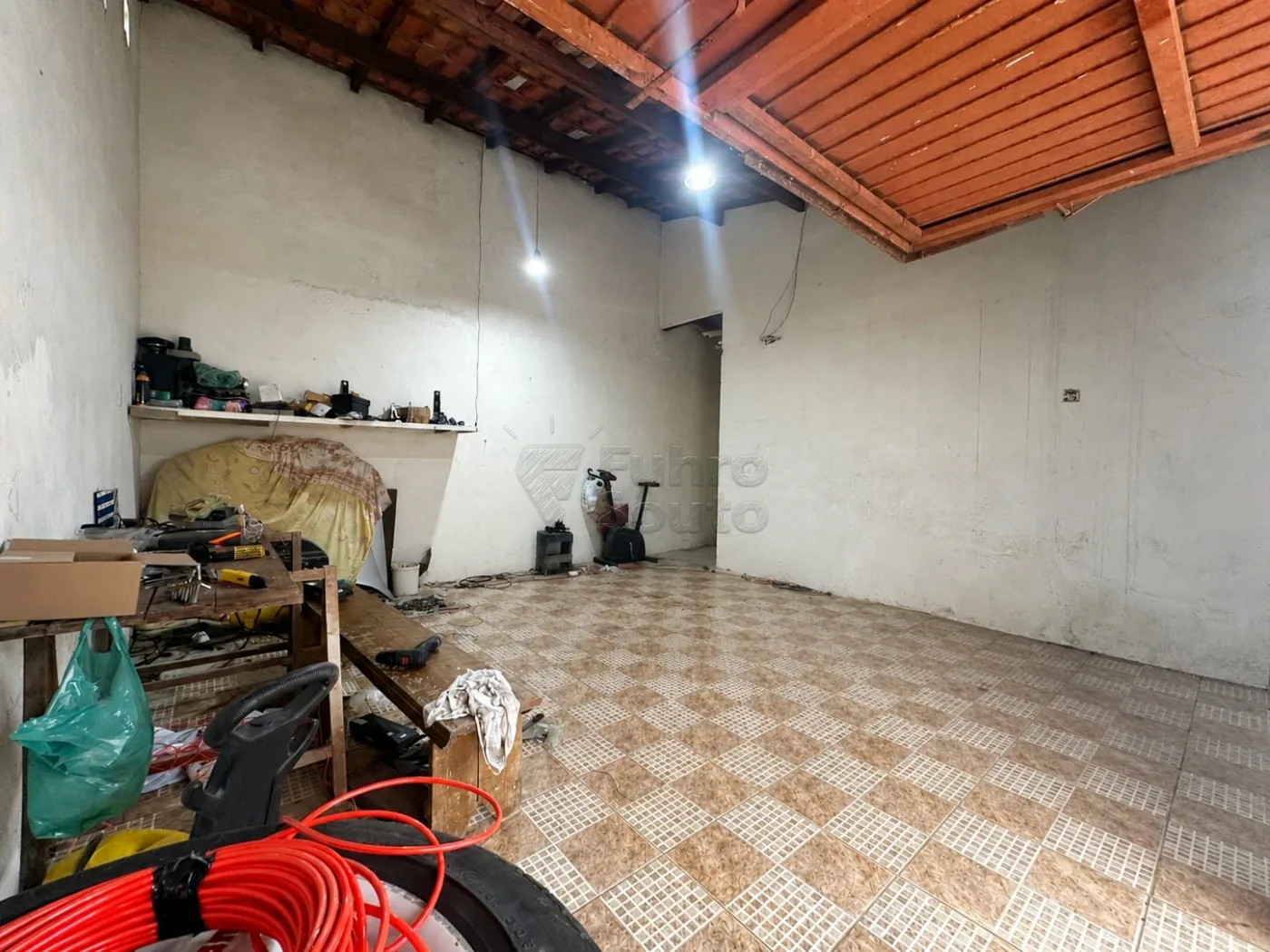 Comprar Casa / Padr&atilde;o em Pelotas R$ 318.000,00 - Foto 5