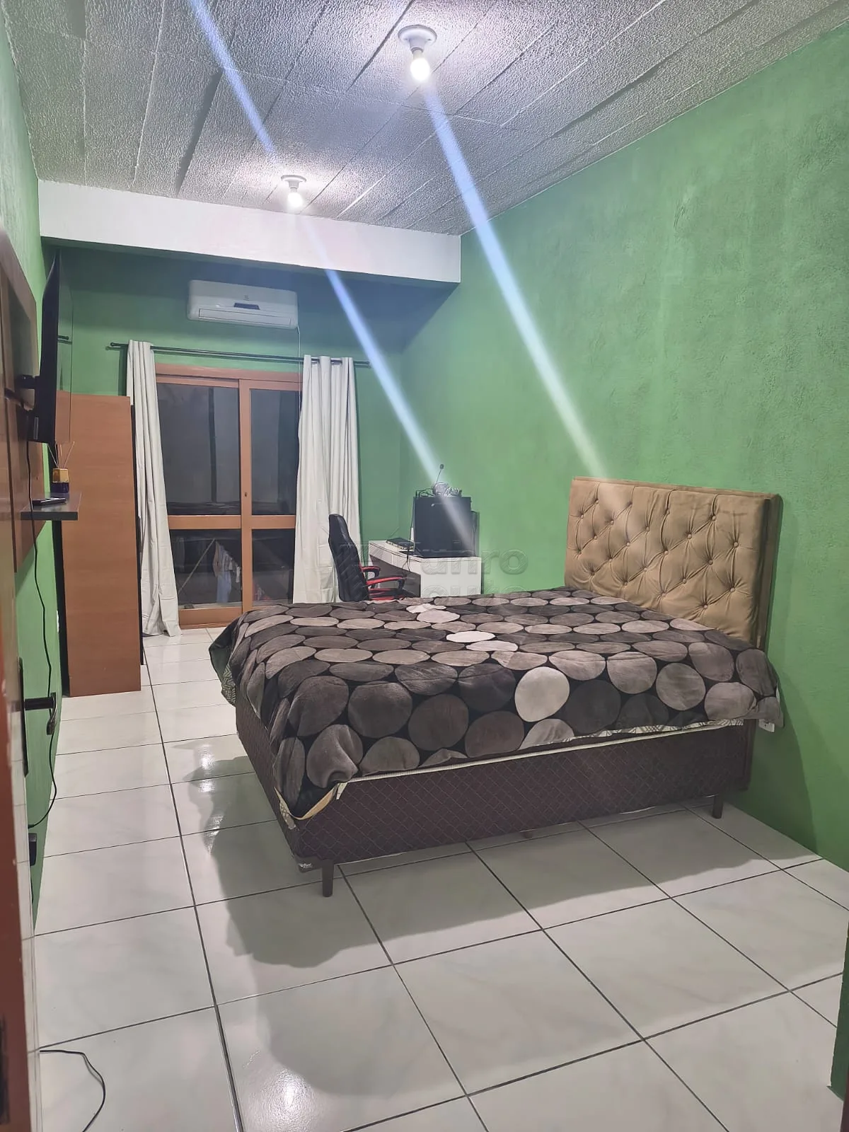 Comprar Casa / Padr&atilde;o em Pelotas R$ 280.000,00 - Foto 4