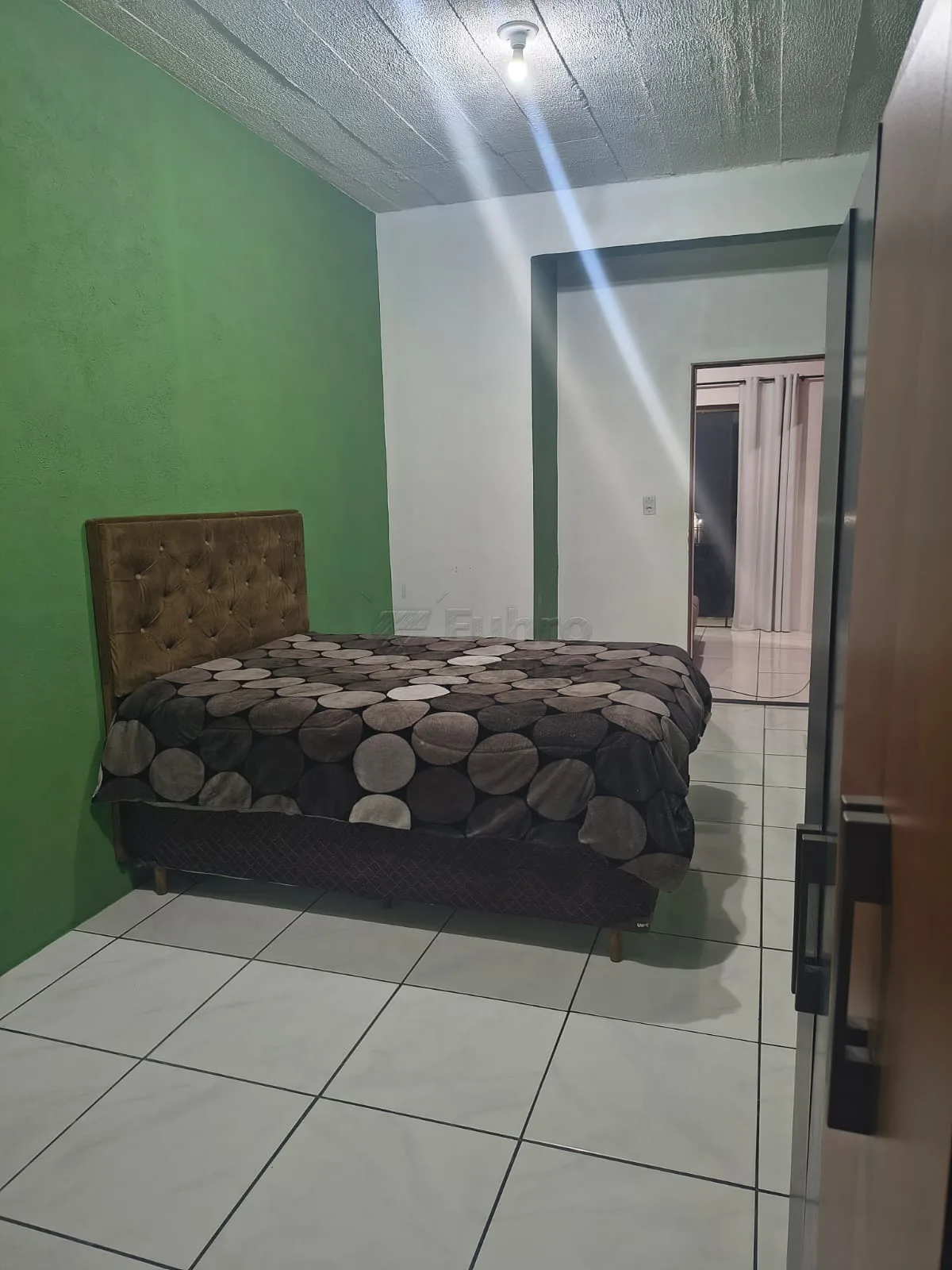 Comprar Casa / Padr&atilde;o em Pelotas R$ 280.000,00 - Foto 10