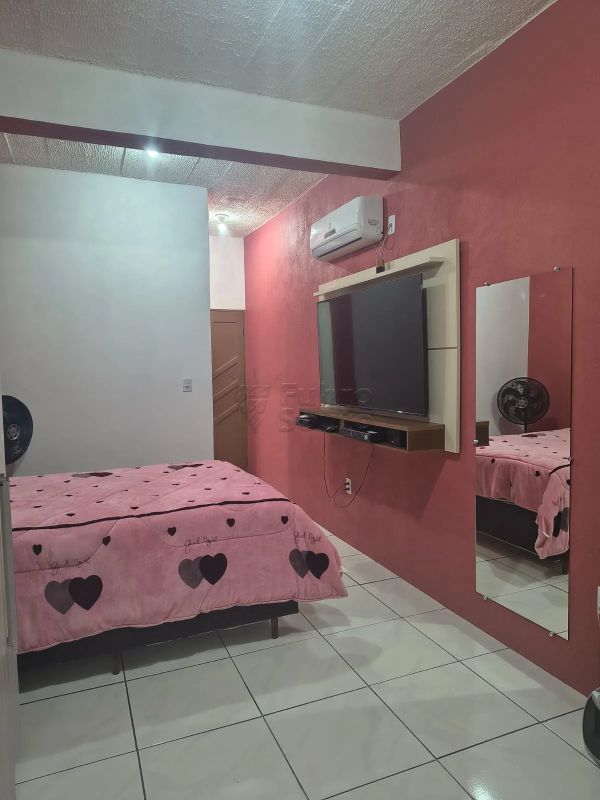 Comprar Casa / Padr&atilde;o em Pelotas R$ 280.000,00 - Foto 12