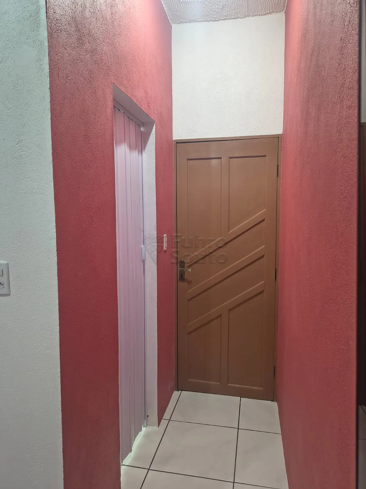 Comprar Casa / Padr&atilde;o em Pelotas R$ 280.000,00 - Foto 14