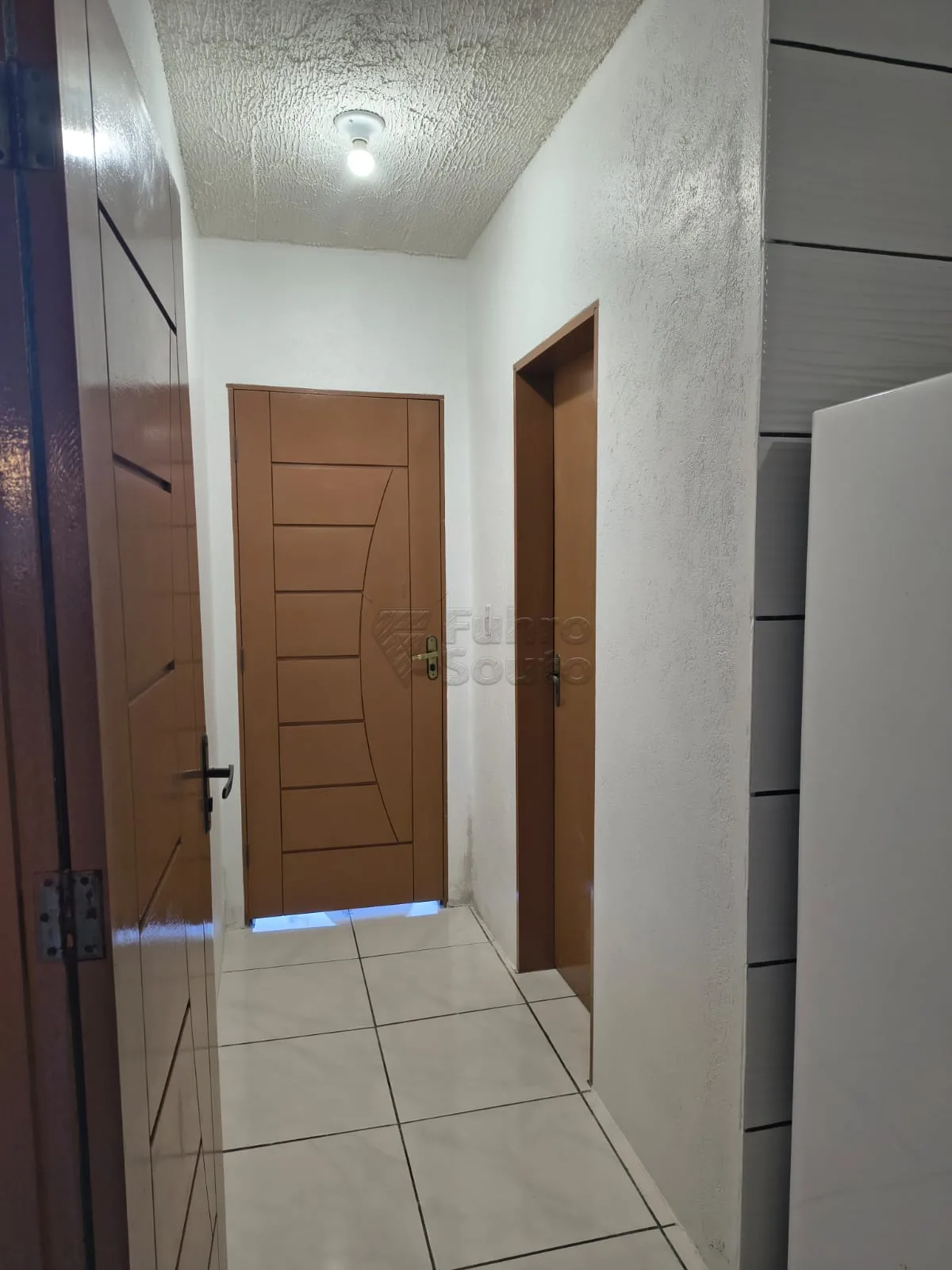 Comprar Casa / Padr&atilde;o em Pelotas R$ 280.000,00 - Foto 16